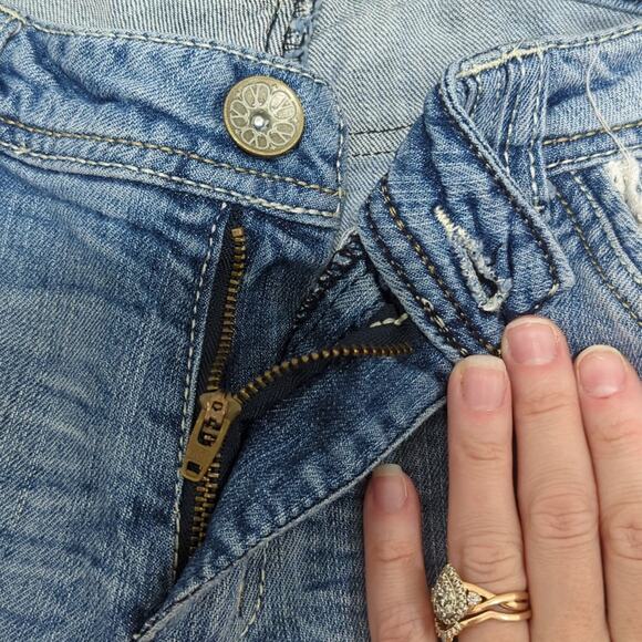 Democracy Jeans Straight Leg Faded Light Wash Denim Crochet Trim Women's size 6 - Picture 8 of 8